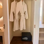 Solar Alvura Boutique