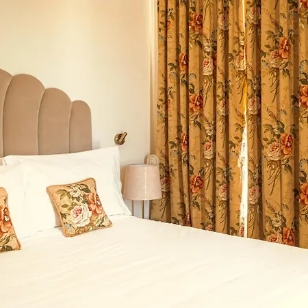 Hotel Solar Alvura Boutique 4*