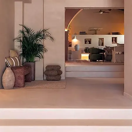 Solar Alvura Boutique